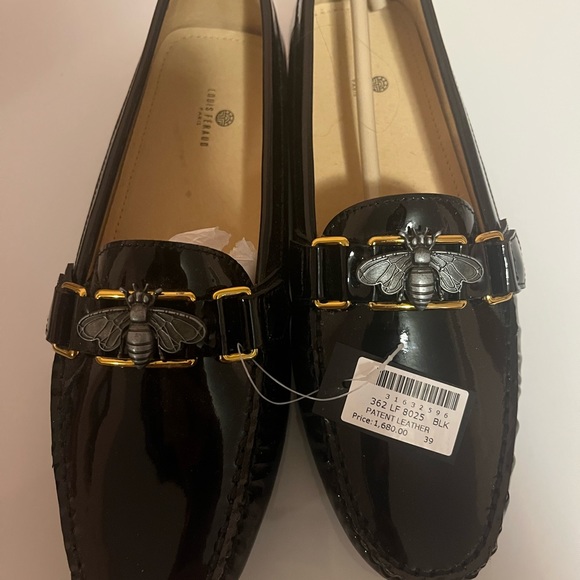 Flats/Loafers - Picture 2 of 4